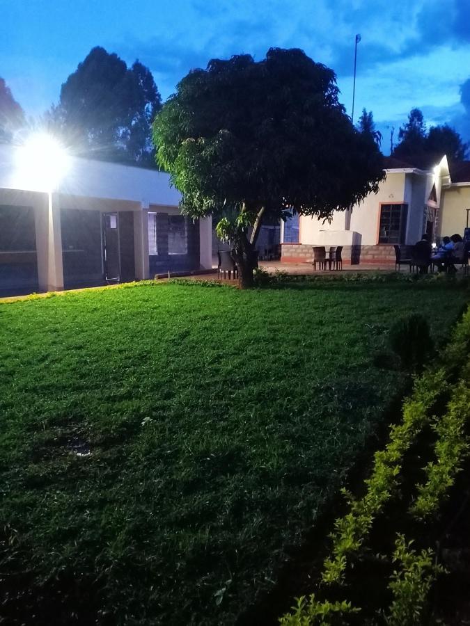 The Peak Meadows Hotel Nyeri Kültér fotó