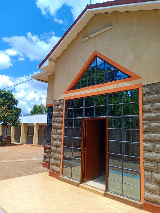 The Peak Meadows Hotel Nyeri Kültér fotó